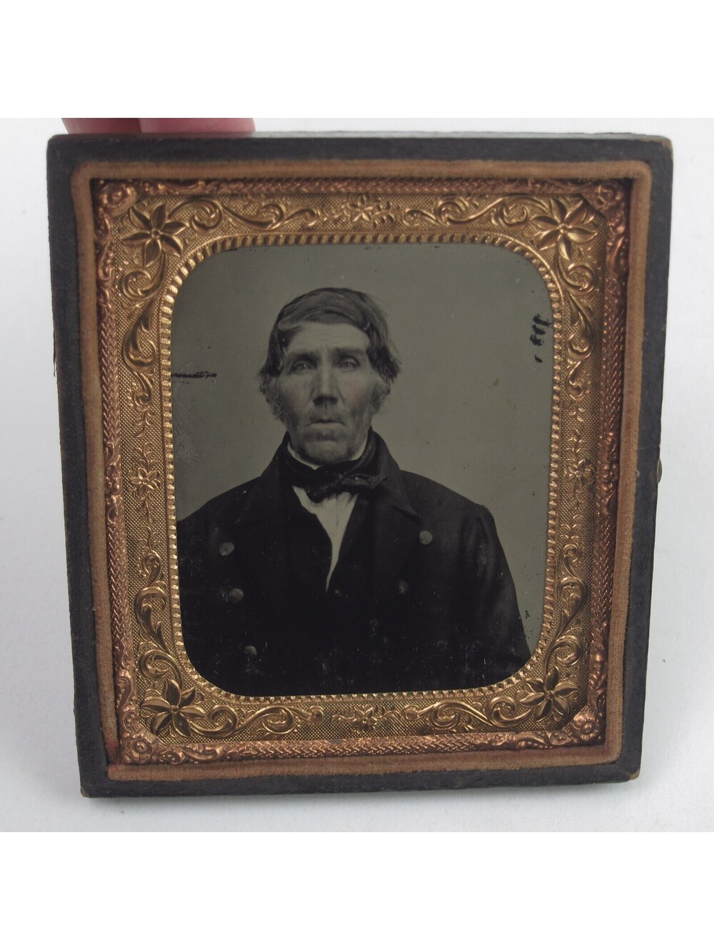 Tintype Photo Man Tinted Cheek Color Civil War Era Dress Union Case Back Antique